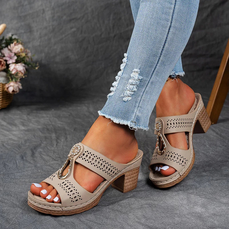 Dani | Chic and comfortable orthopedic sandals