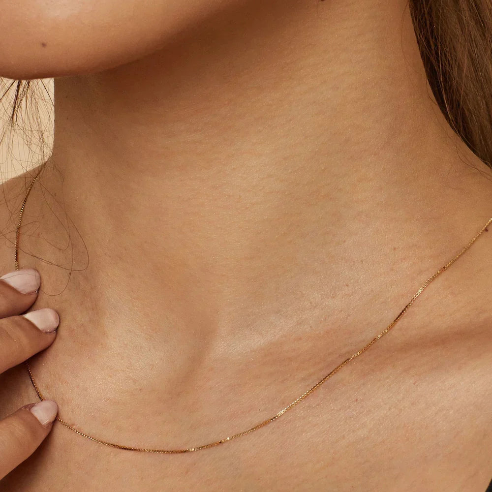 Bodega Box Necklace - White Gold 18k
