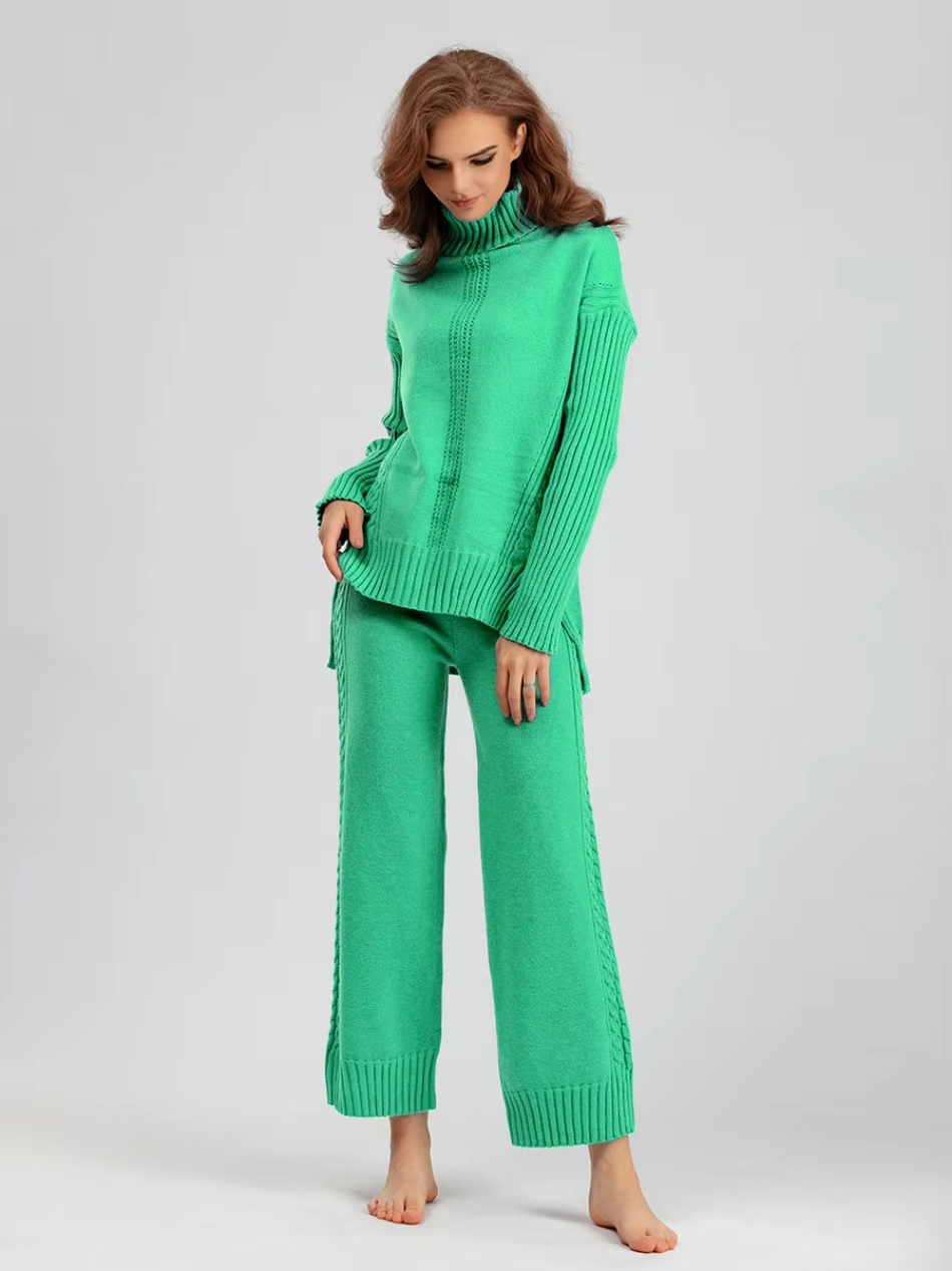 Scarlett™ - Stylish High-neck Pullover Sweater with Loose Pants Set