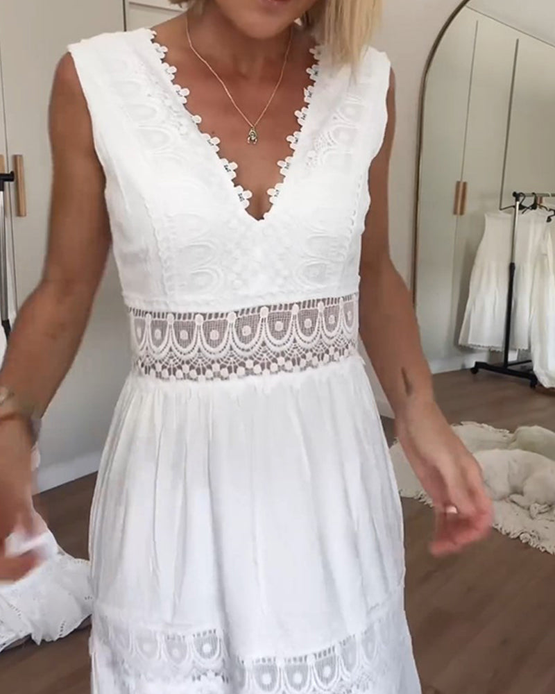 Ninfea | Sleeveless boho midi dress with lace details