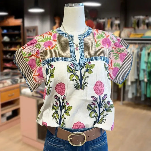 Aula™ | Vintage Floral Top