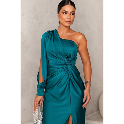 Amelia - Graceful Dress With Impeccable Finesse