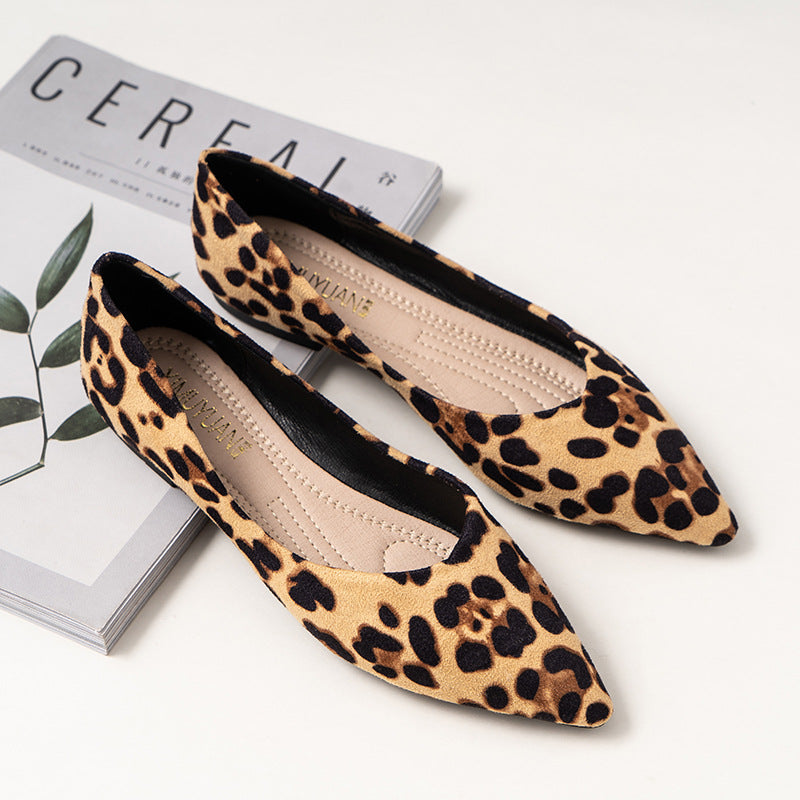 Valeria – Scarlet Spot Flats