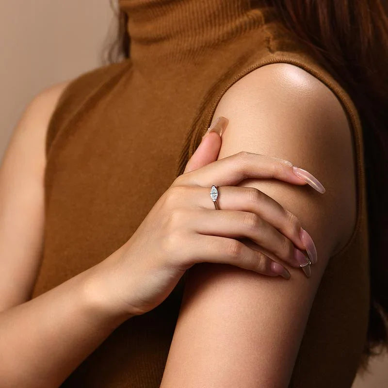 Hailey Playa Thin Ring | White Gold 18k