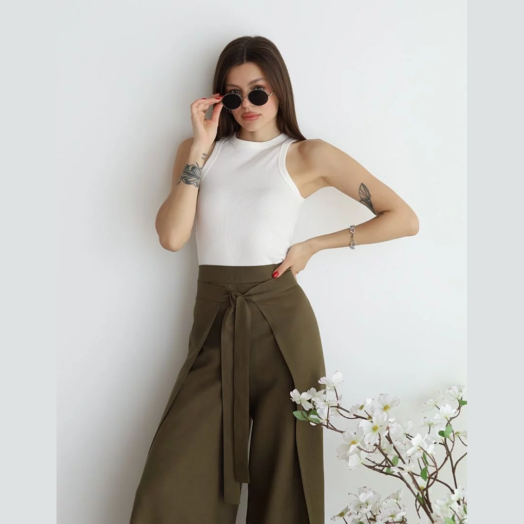 Isolde | Wide-Crop Linen Trousers