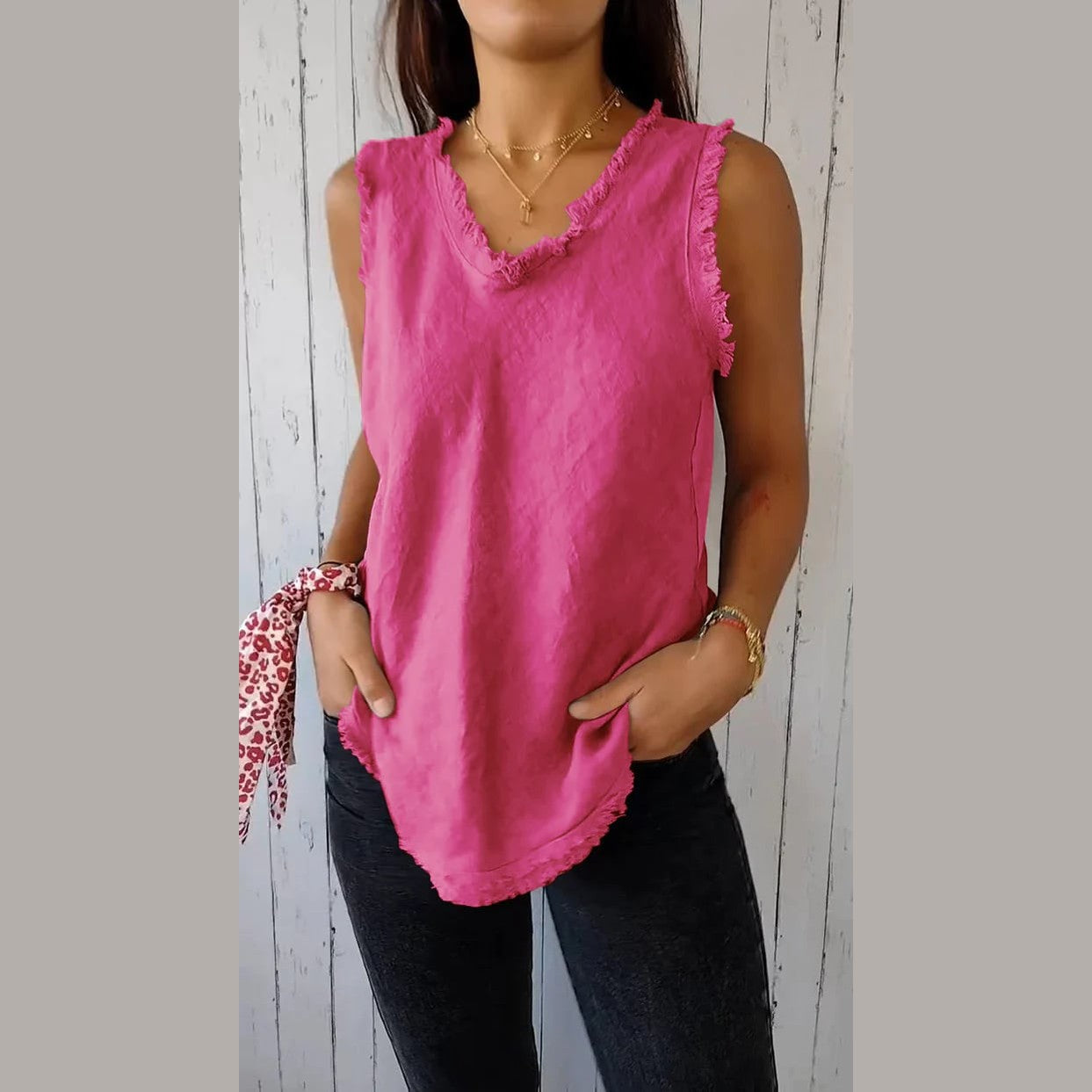 Myriam - V-Neck Vest