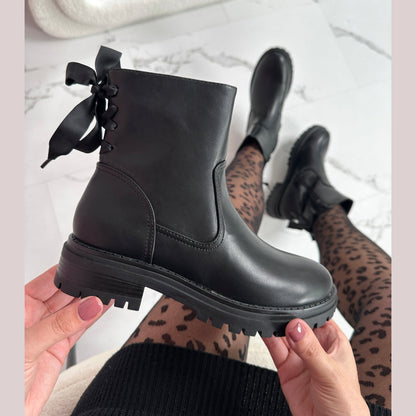 Bow Black Boots