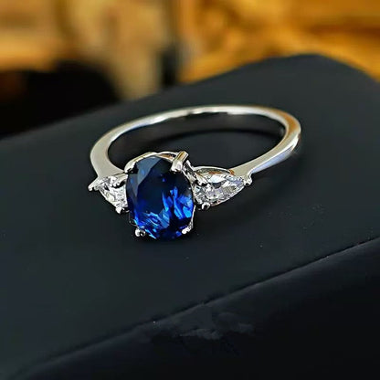 Marin Thorneau Ring | Gold 16k