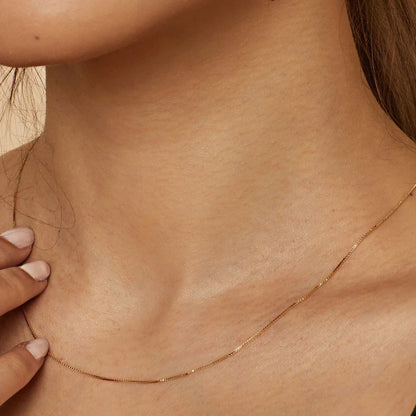 Bodega Box Necklace - White Gold 18k