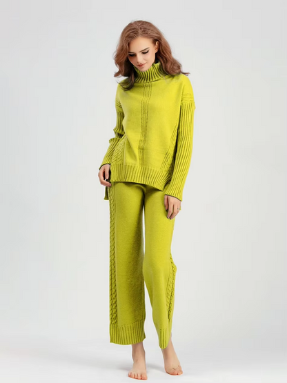 Scarlett™ - Stylish High-neck Pullover Sweater with Loose Pants Set