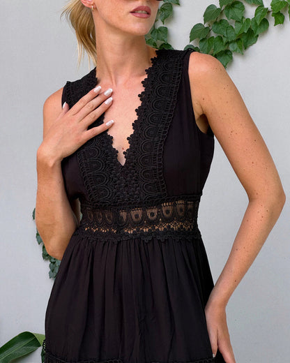 Ninfea | Sleeveless boho midi dress with lace details